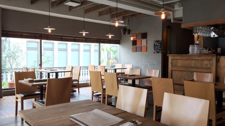 飲食店　風景